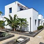 Air-conditioned Flat Casa Freesia アパート *