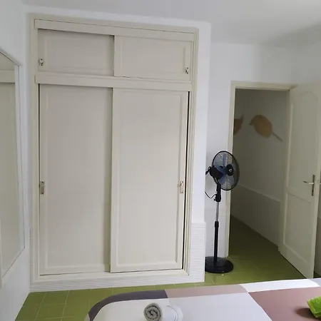 Appartement Air-conditioned Flat Casa Freesia *